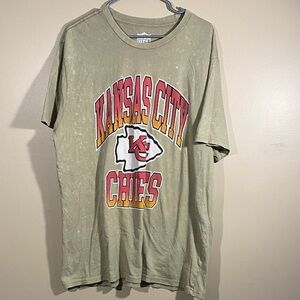 NFL Kansas City Chiefs Olive Short Sleeve Tee Acid Wash Swift Kelce